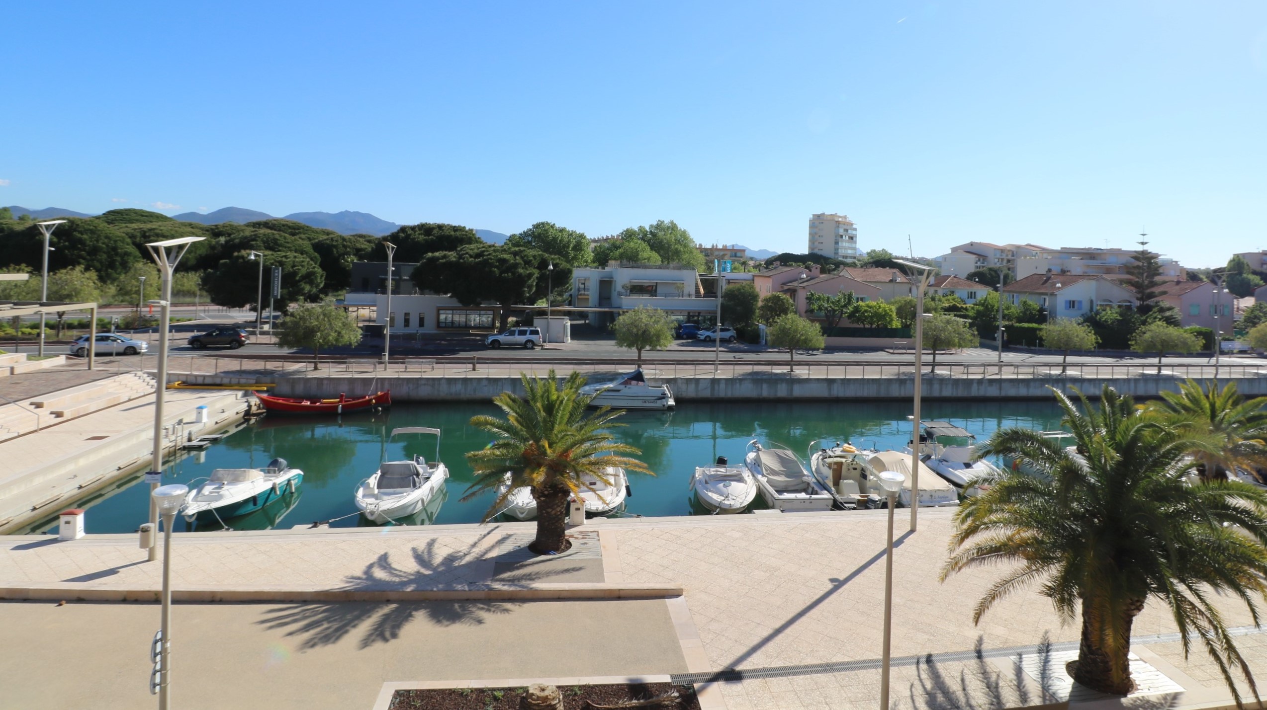Vente Appartement à vendre vue sur le canal de Port Frejus Angeli